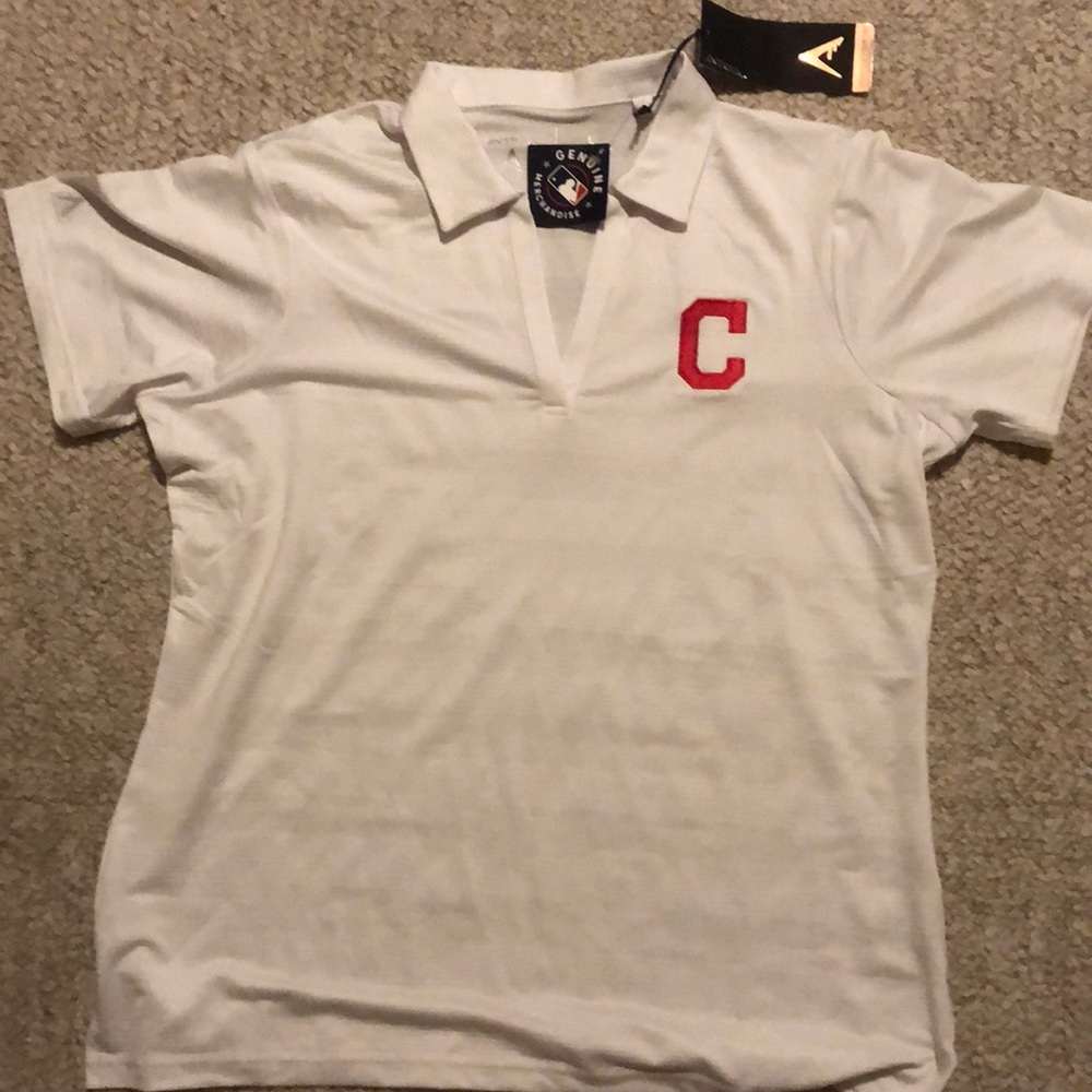 NWT Cleveland Indians Dri fit ladies golf shirt. Large
